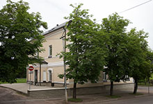 Нарва. Второе здание свято-Владимирского братства (ныне – клиника Люмам). Вид с юго-запада. 24 июня 2010 г.