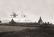 Николо-Корельский монастырь. Вид с юго-востока