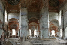 Интерьер Никольского собора к началу восстановительных работ