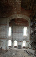 Никольский собор. Средняяя часть южной (правой) стены