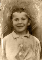 Константин Лавров, младший сын Марии Андреевны. 1937–38 гг. (6–7 лет)